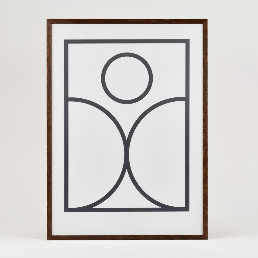 frame in smoked oak